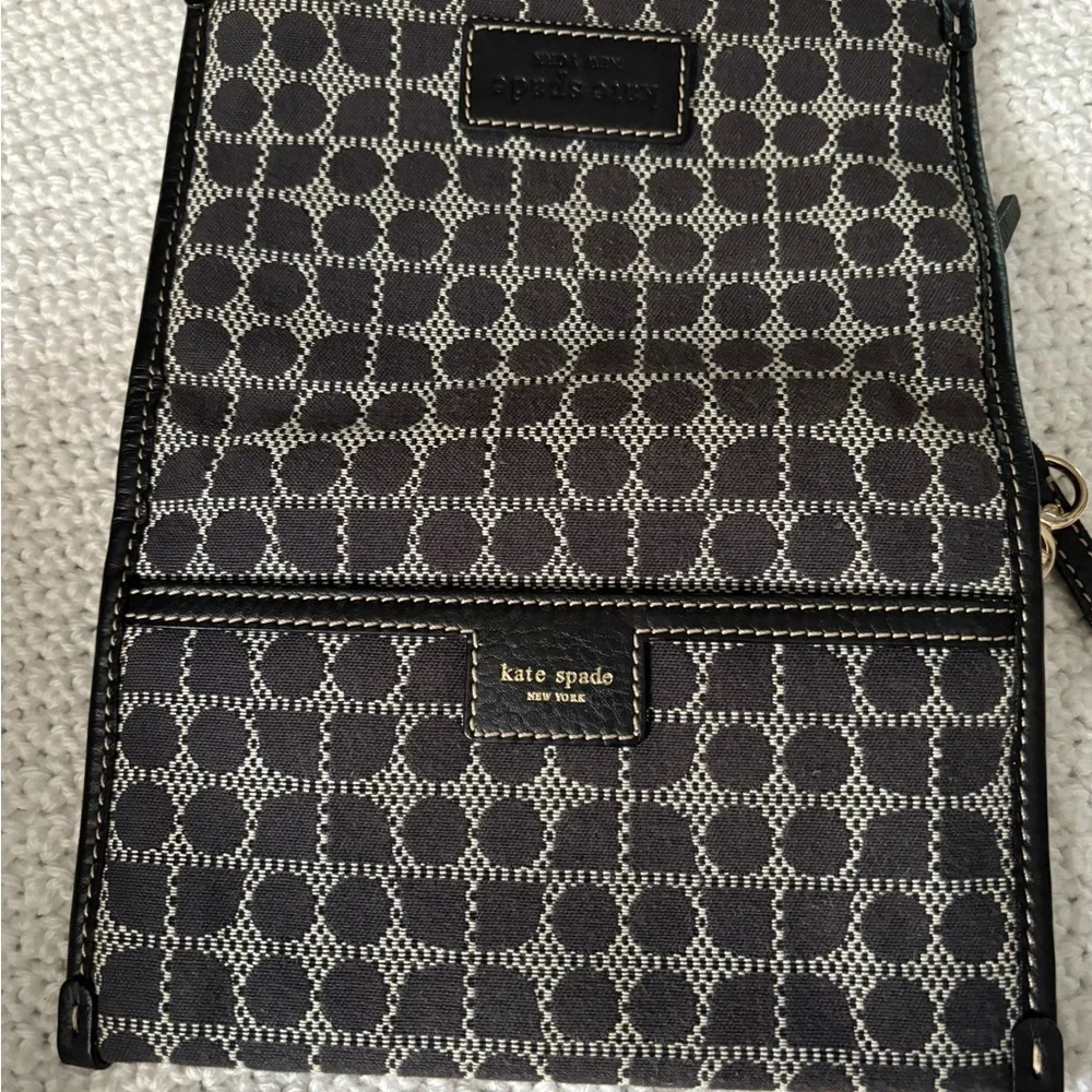 Kate Spade Zippered Chrissy - Picture 10 of 10